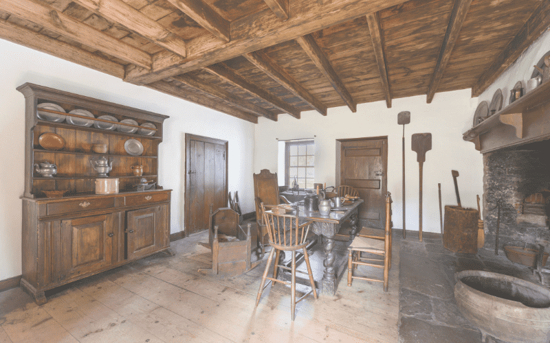 interior de una casa antigua